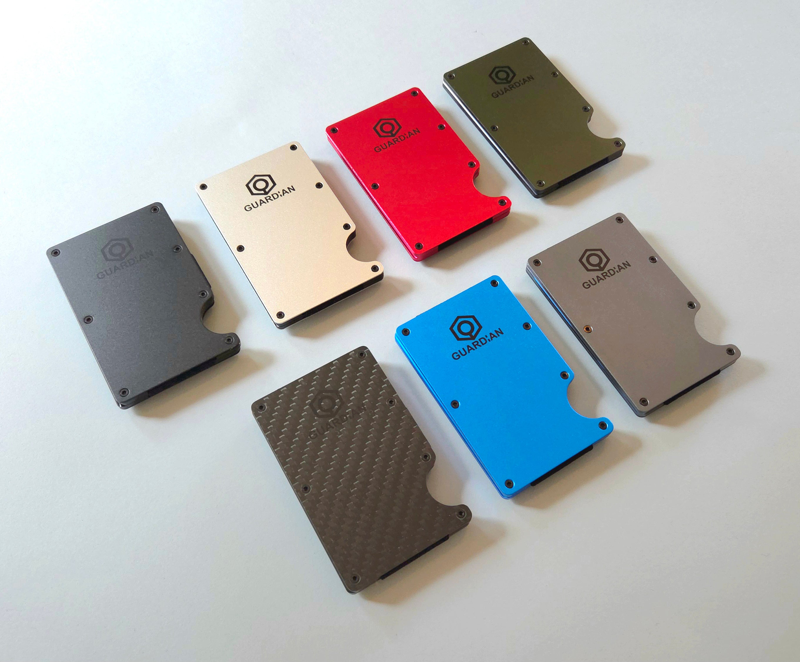 Cartera Guardian minimalista de aluminio con protección RFID integrada